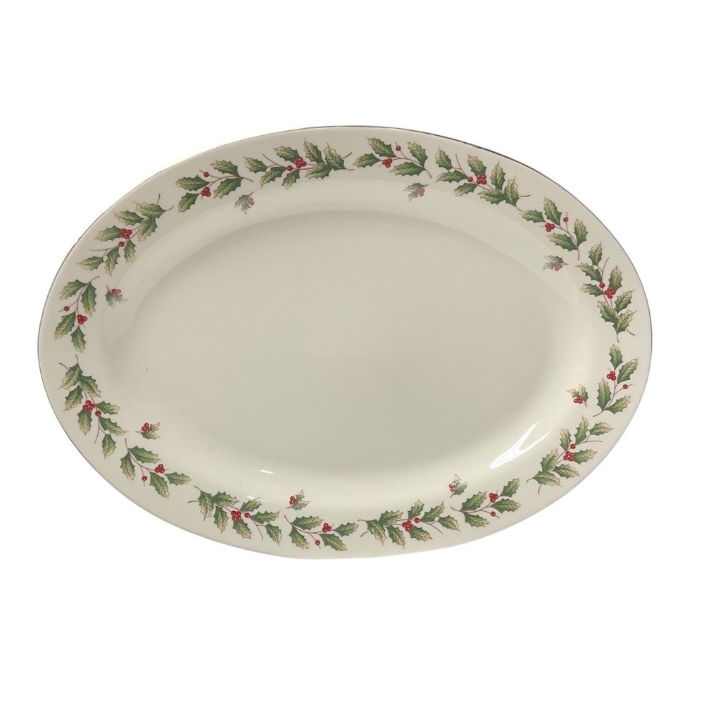 Royal‎ World Bazaars Holly Berry Christmas Thanksgiving Dinner Plate One Size
